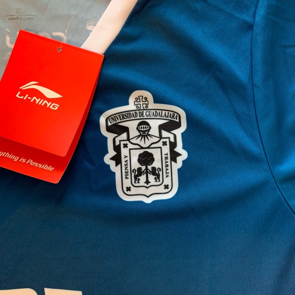 U DE G 5k/10k Finishers Shirt - Picture 4 of 5